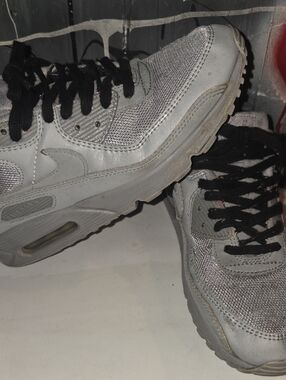 PRE-OWNED Nike Gray Mesh & Leather Sneakers with Black Laces